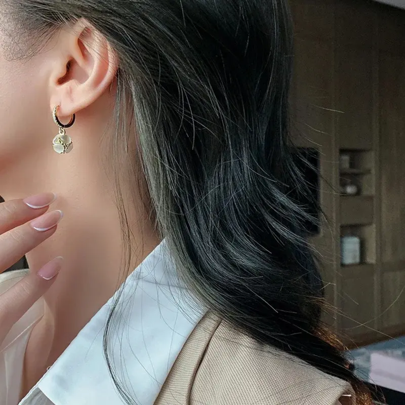 stone earing