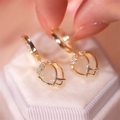 stone earing