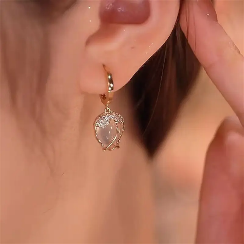 stone earing