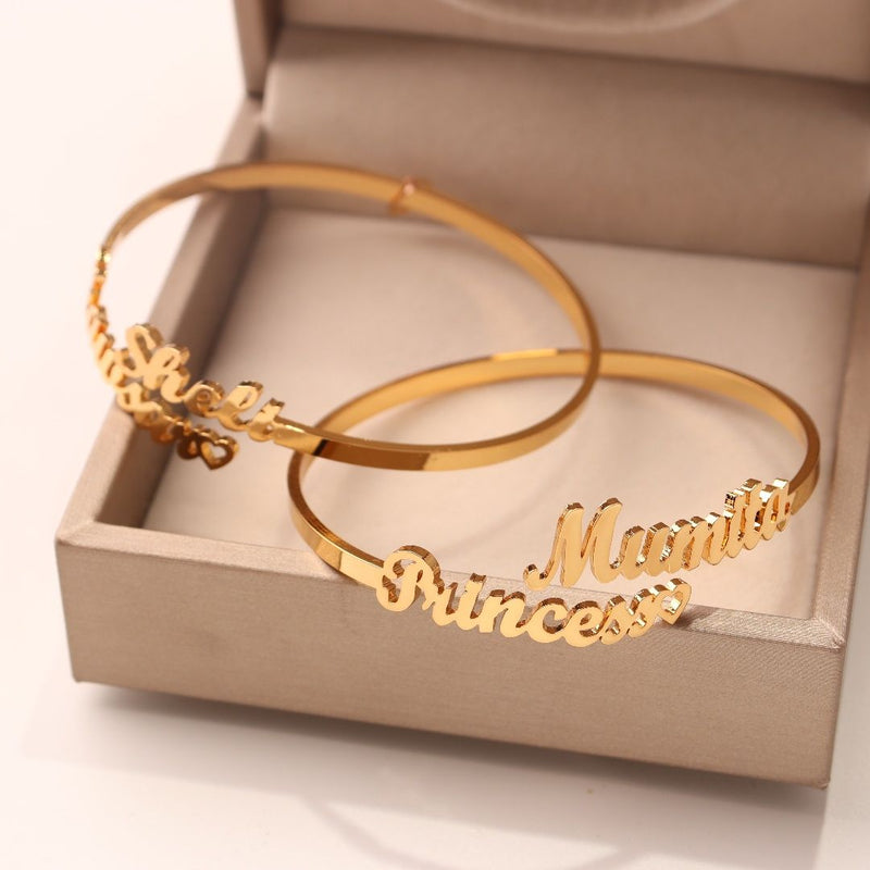 Dual-name bracelets