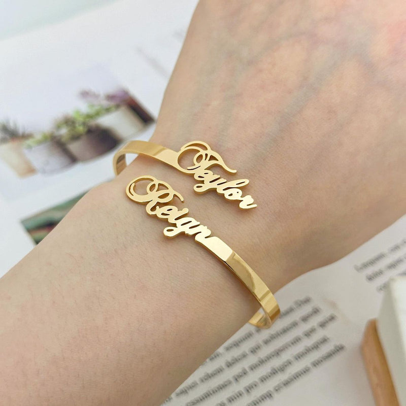 Dual-name bracelets