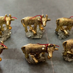 Kamdhenu Cow Idol with Calf – Vastu & Feng Shui Lucky Cow Statue for Wealth, Prosperity & Positive Energy | Brass Finish Spiritual Home Decor Gift